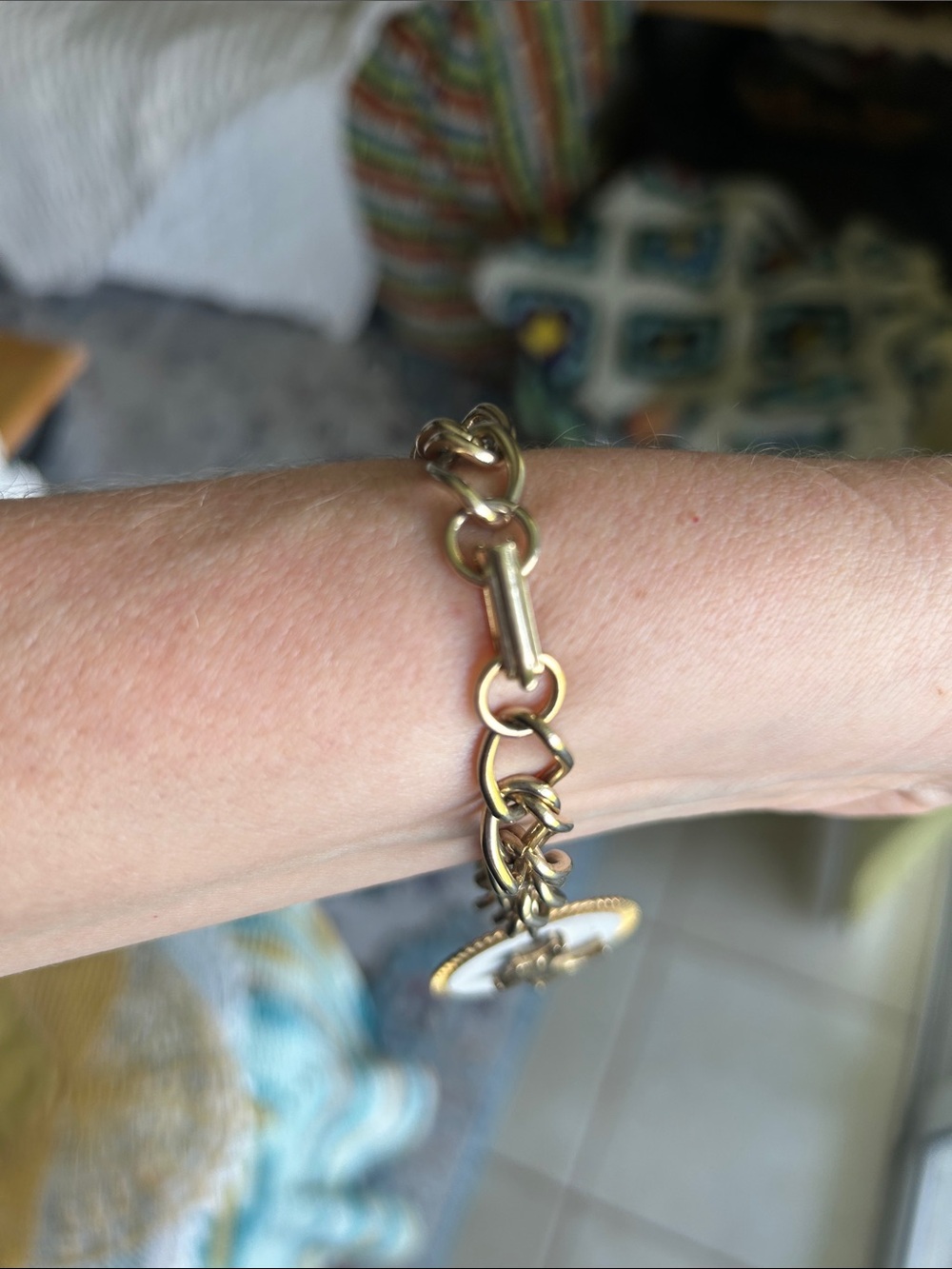 Vintage John Wind RARE “Scotty” Large Medallion Charm Bracelet - Picture 11 of 16